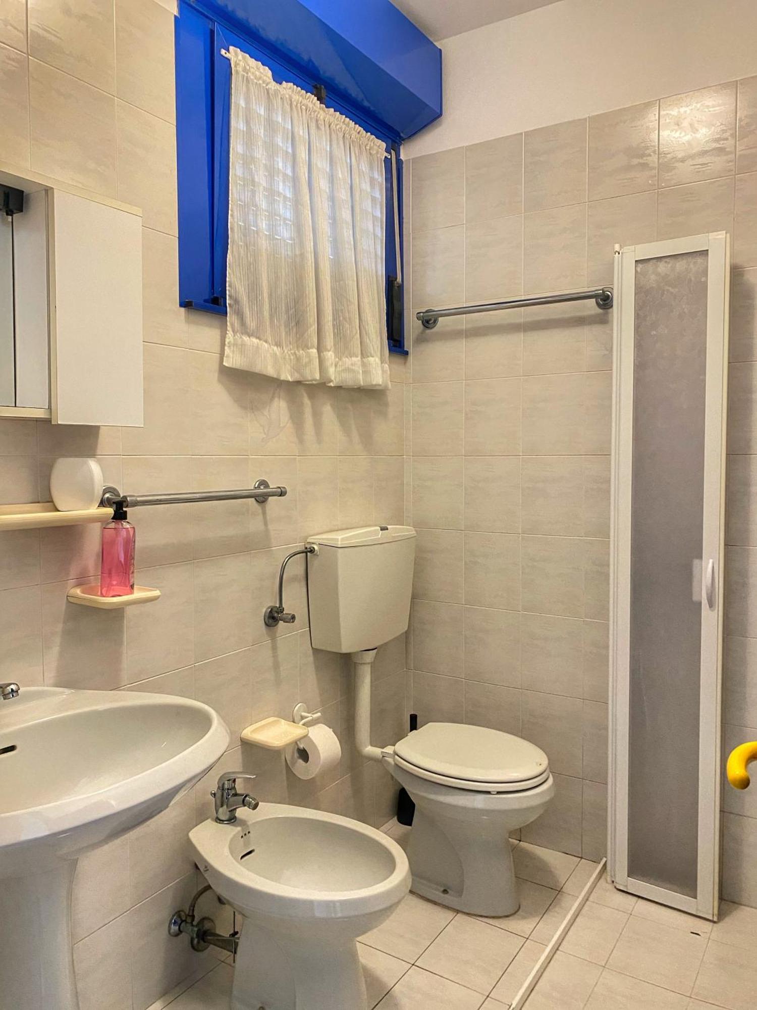 Grazioso Appartamento N 76 A 100Mt Dal Mare Bibione Exteriör bild
