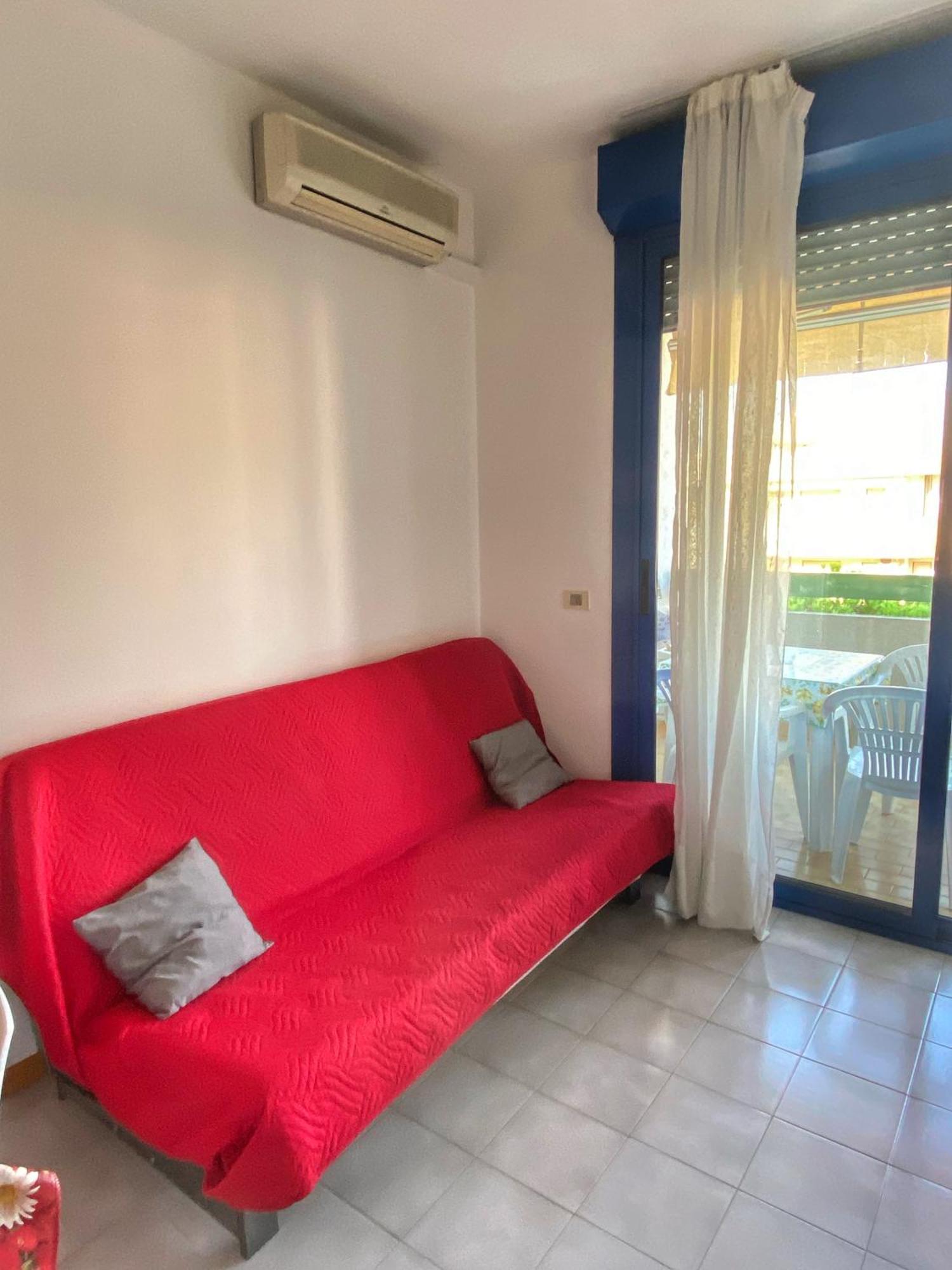 Grazioso Appartamento N 76 A 100Mt Dal Mare Bibione Exteriör bild
