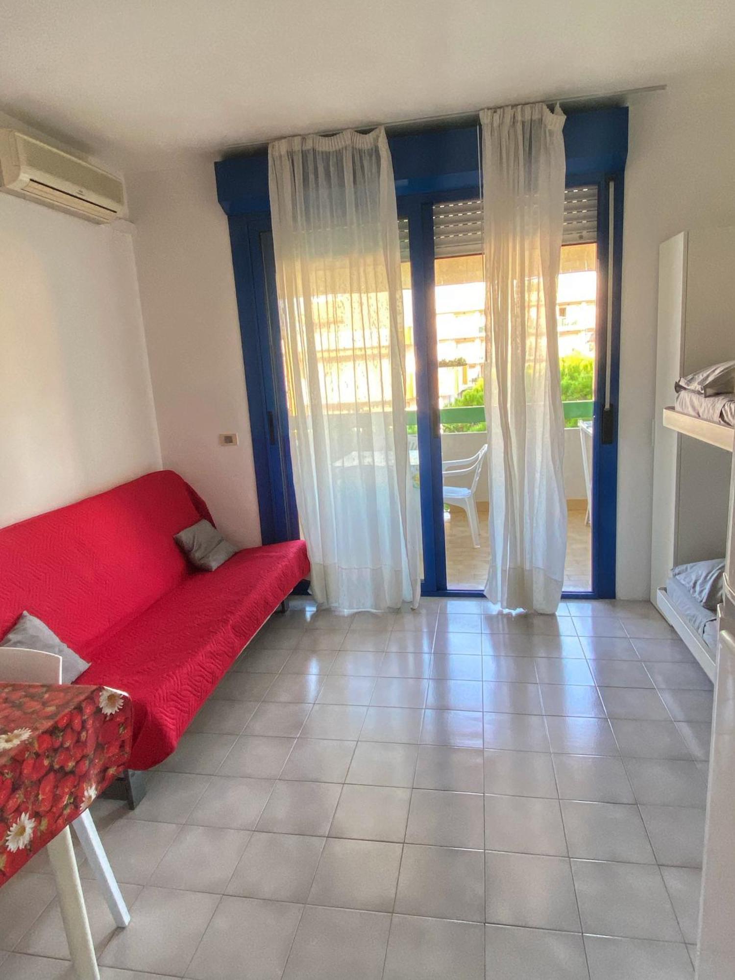 Grazioso Appartamento N 76 A 100Mt Dal Mare Bibione Exteriör bild