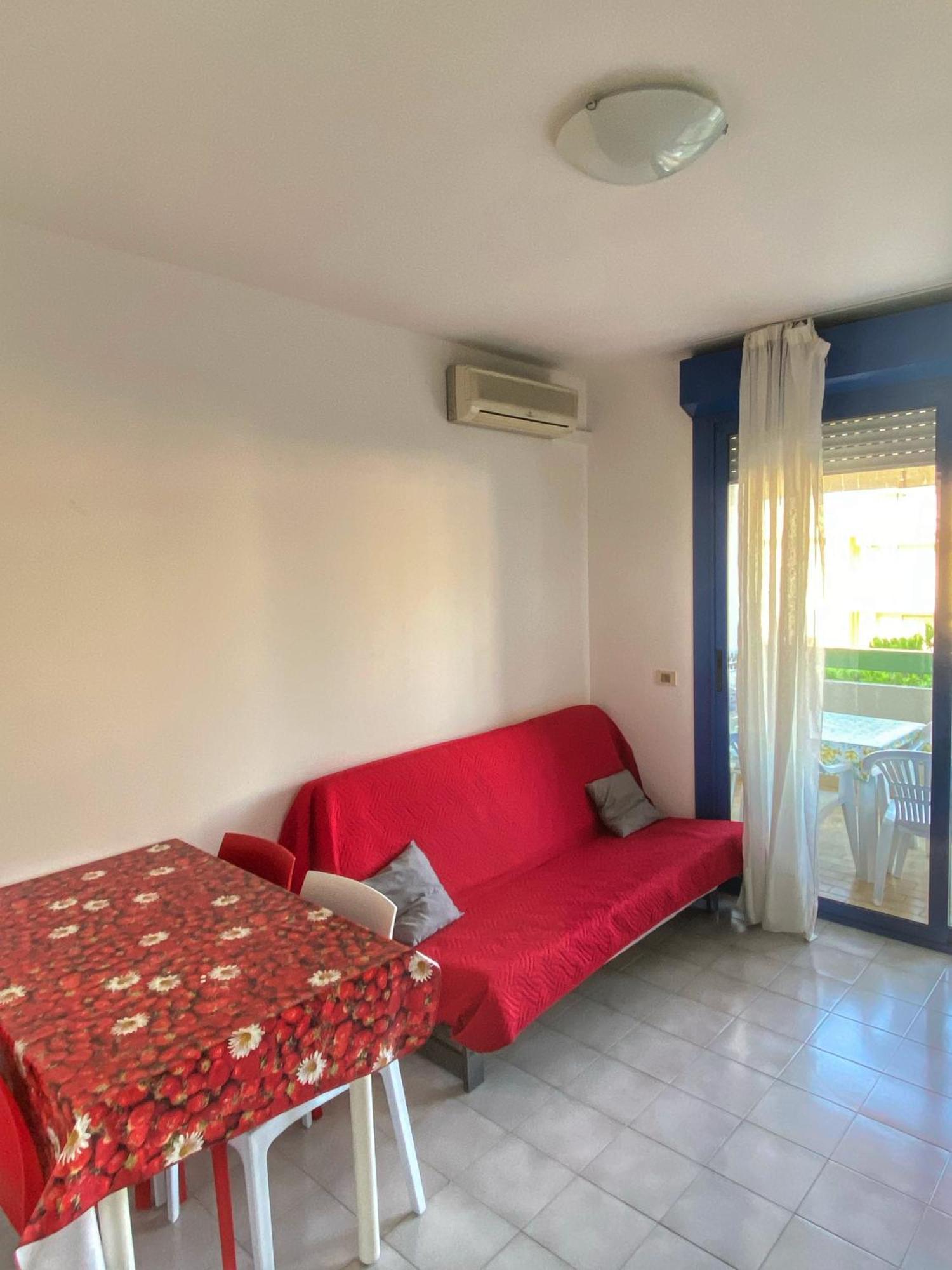 Grazioso Appartamento N 76 A 100Mt Dal Mare Bibione Exteriör bild