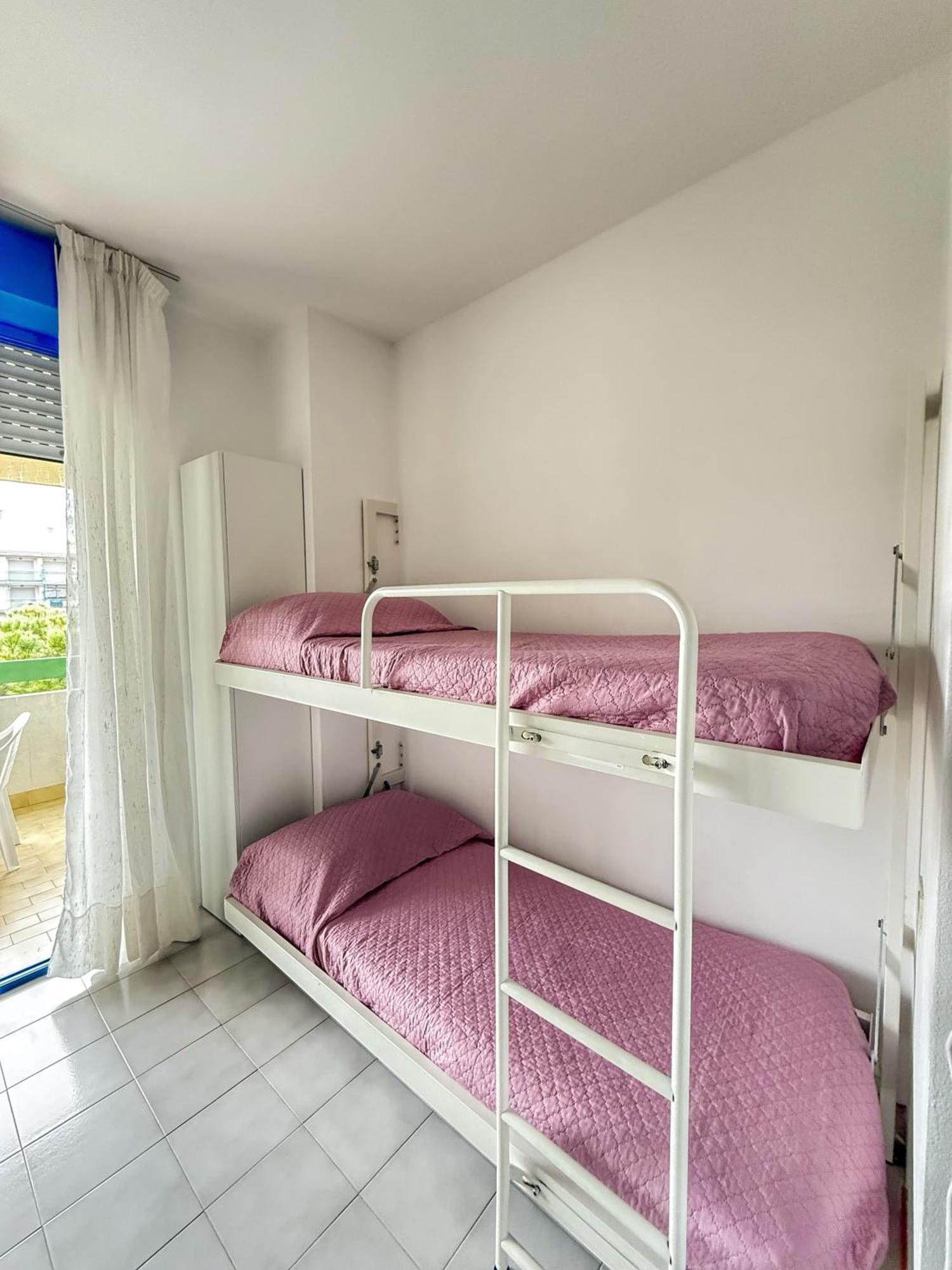 Grazioso Appartamento N 76 A 100Mt Dal Mare Bibione Exteriör bild